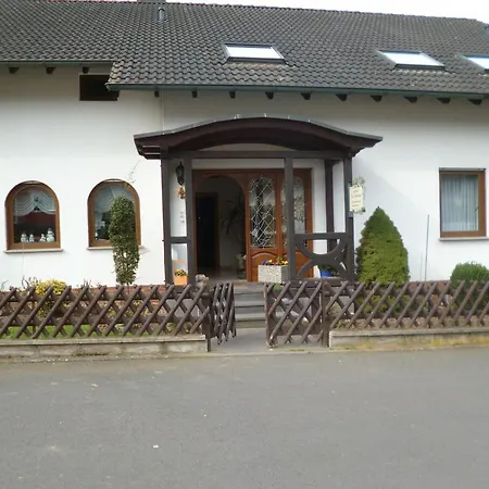 Haus Goetterlay * Bruttig-Fankel